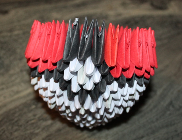 Dragon et Pokeball en origami 3D