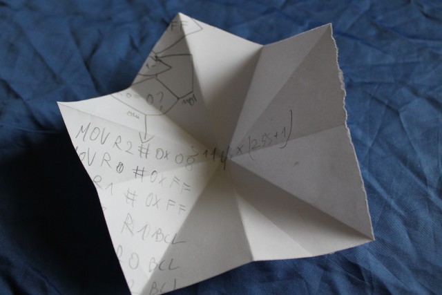 Etoile en origami Etape 1